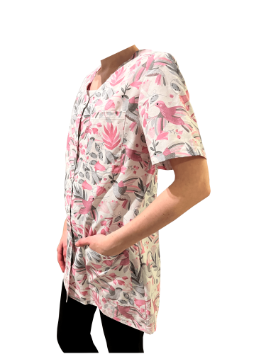 Fartuch medyczny - szare i różowe kolibry na białym tle - serek